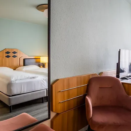 Mercure Hotel Pforzheim Отель 3*