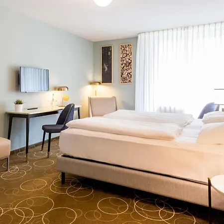 酒店 Mercure 普福尔茨海姆