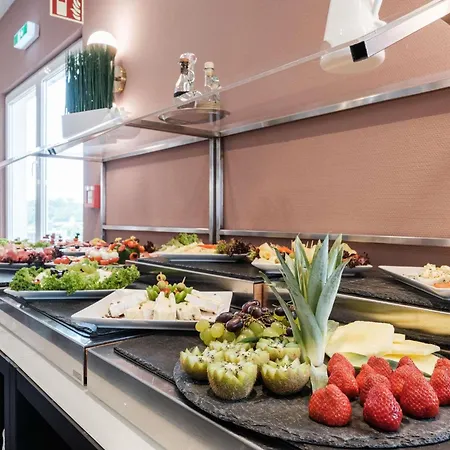酒店 Mercure 普福尔茨海姆